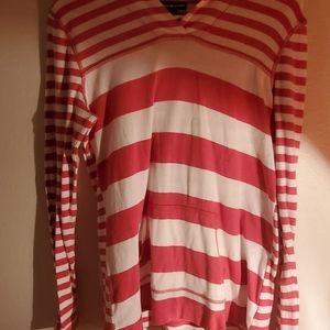 Lightweight pullover with hood